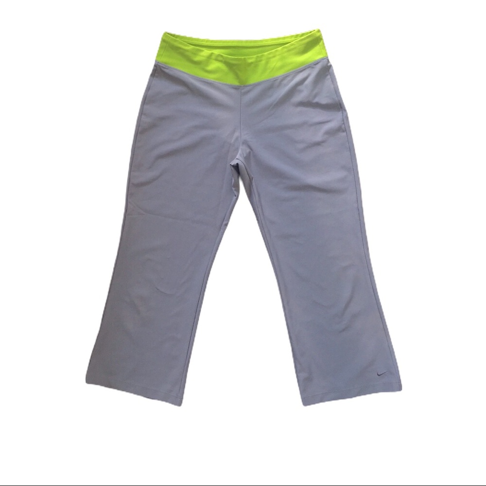 Nike Dri-Fit Gray Wide Leg Capri Women’s M Pants